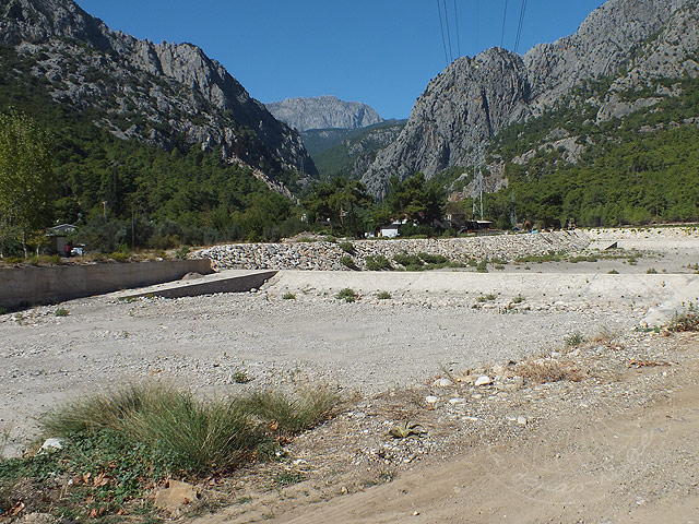 14-10-19-Kuzdere-10-s.jpg - Ağva Flussbett im Okt. 2014