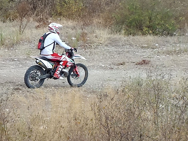 11-10-08-2-Enduro-23-s.jpg - nahm den falschen Pfad