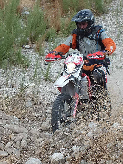 11-10-08-2-Enduro-38-s.jpg - Er mühte sich etwas mehr ab
