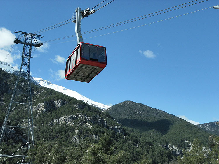 10-02-28-Tahtali-Tal-044-s.JPG - Tahtali-Seilbahn