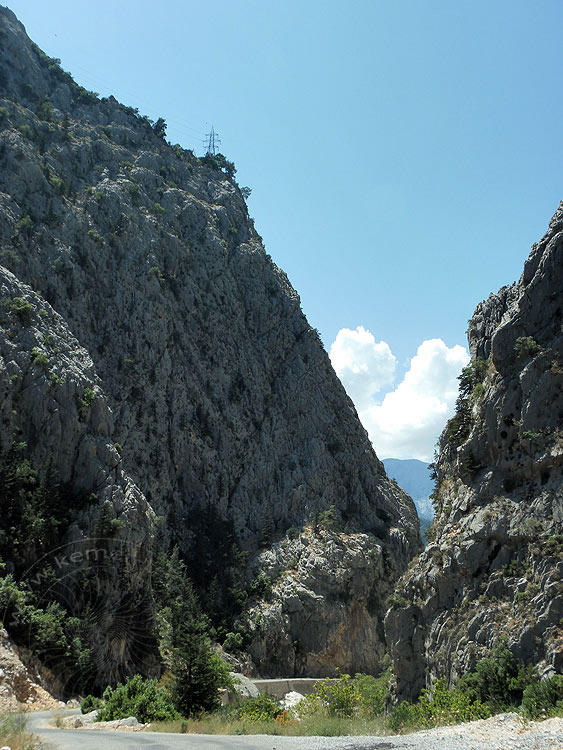 10-05-26-1-Kuzdere-Schlucht-11-s.JPG - Schlucht bei Kuzdere