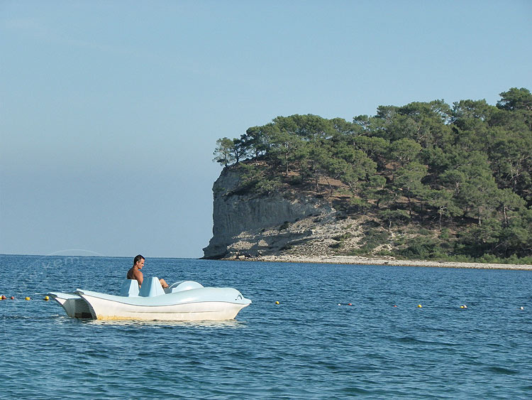 10-11-22-Kemer-14-s.JPG - Tretboot