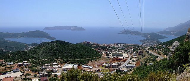 9-05-27-Kas-002-pano-m.jpg - Die Bucht von Kaş, hinten links die Insel Meis/Kastellorizo gehört bereits zu Griechenland