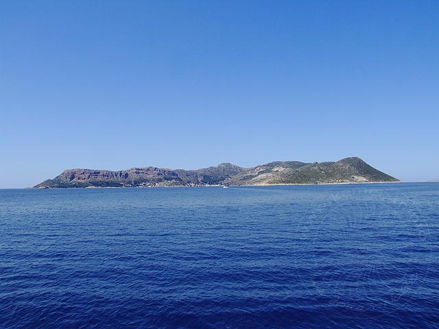 9-05-28-Meis-067-s.jpg - Meis / Kastellorizo vom Meer aus