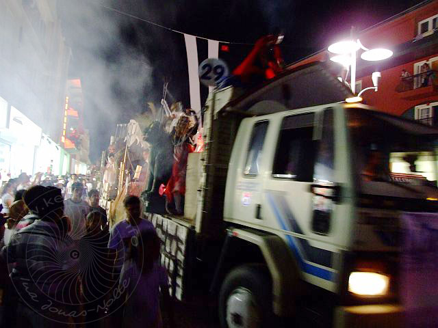 9-06-14-Kemer-Nar-115-s.jpg - Der Limra Truck aus Kiris war mehr als  "höllisch" ...