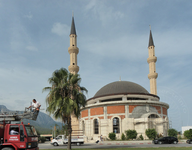 10-10-13-2-Kemer-5-s.jpg - Der Moscheeneubau kommt nur langsam voran