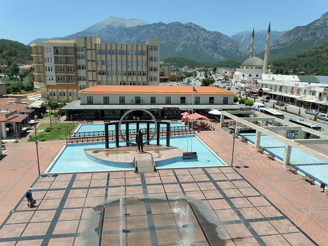 11-06-24-Kemer-25-s.jpg - Blick vom "Kemer Tower" nach Westen zum Tahtali