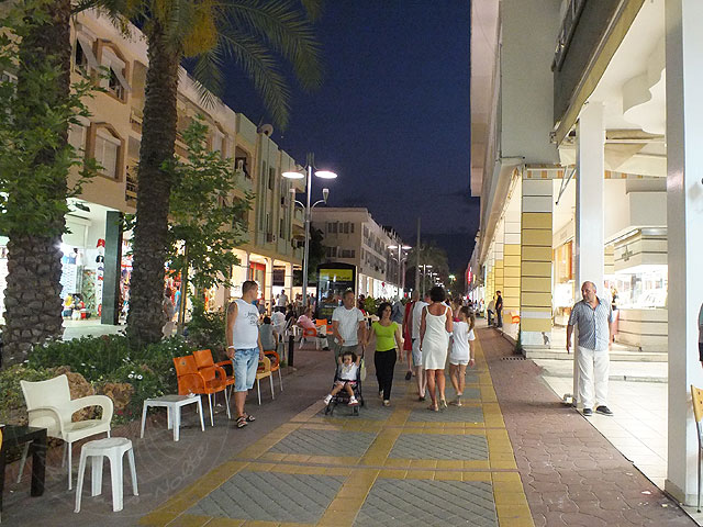 11-07-01-2-Kemer-Nacht-04-s.jpg - Shoppingbummel bis Mitternacht in der Hafenstraße