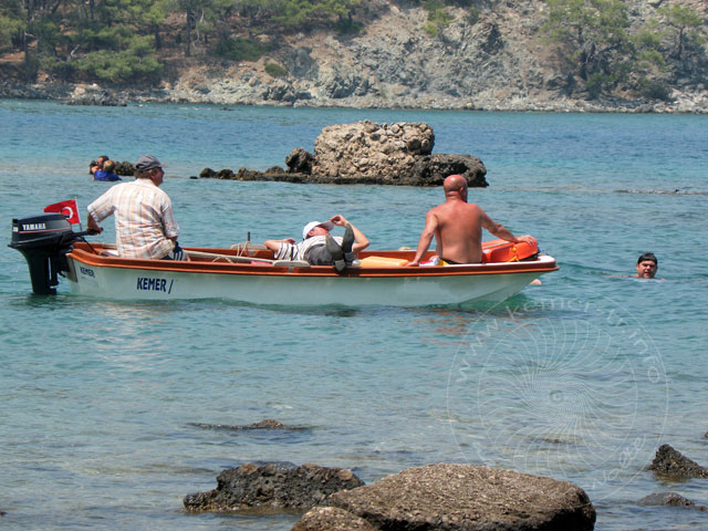 11-07-03-Phaselis-09-s.jpg - Bootfahren kann doch auch ganz entspannt sein!