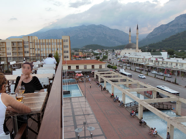 11-06-16-Kemer-32-s.jpg - Blick nach Westen in Richtung Berge