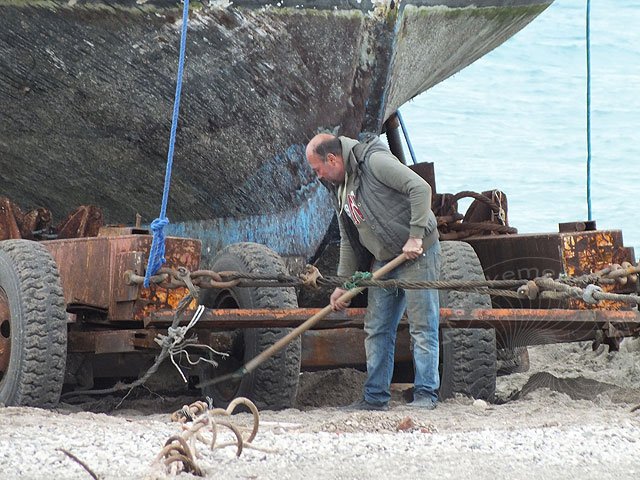 11-11-18-1-Kindilcesme-21.jpg - dessen Räder sich immer wieder in dem weichen Strandsand festfahren