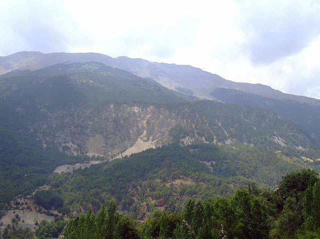 9-08-01-Bergtour-Kuzca-139.jpg - Blick über das Tal nach Westen