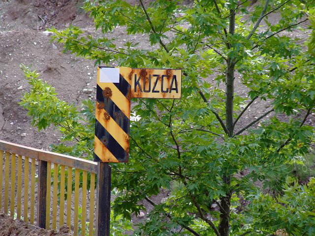 9-08-01-Bergtour-Kuzca-176.jpg - Beginnt oder endet hier Kuzca? Das war jedenfalls für längere Zeit der letzte Wegweiser den wir gesehen haben!