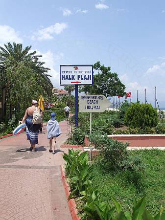 8-06-08-Kemer-Strand-09-s.JPG