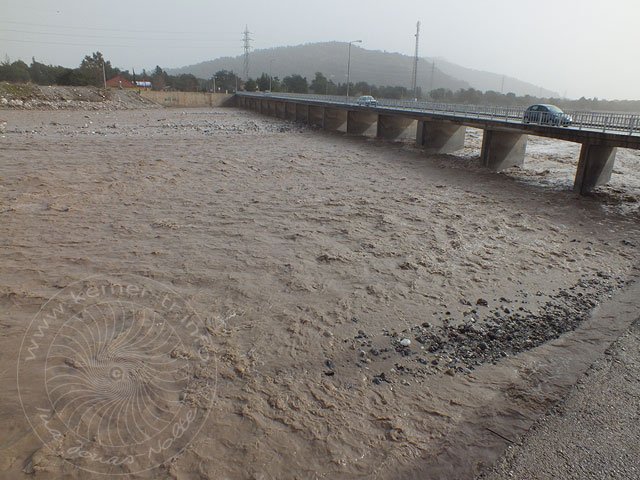 12-02-07-1-Kuzdere-02-s.jpg - und hier auf voller Breite an der Kuzdere Brücke