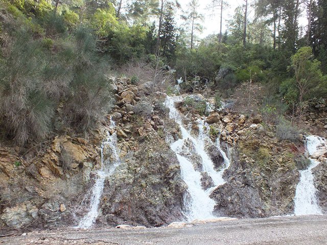 12-02-07-4-Kesme-Bogazi-038-s.jpg - noch ein Wasserfall -