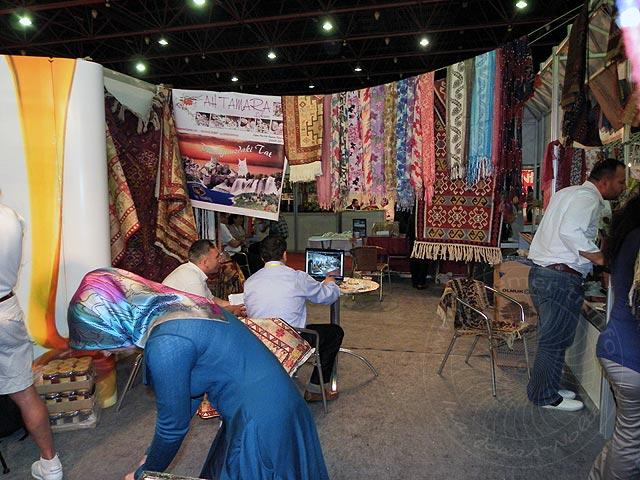 10-04-29-YOEREX-035.JPG