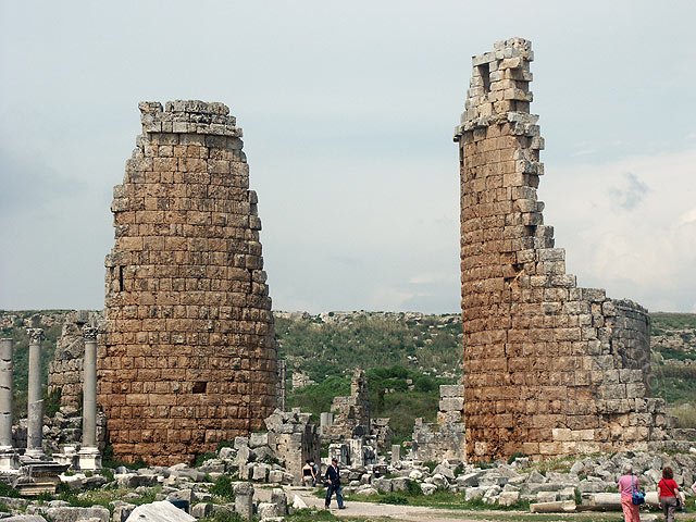 6-03-31-Perge-024-s.jpg