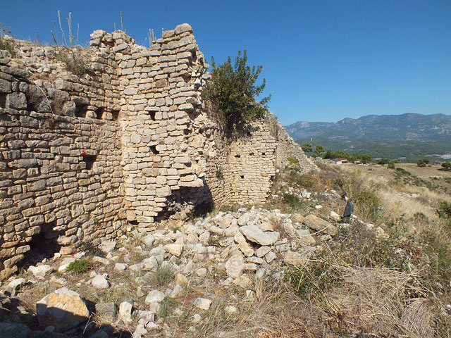 11-10-30-Rhodiapolis-F-161-s.jpg - Alte Stadtmauer?