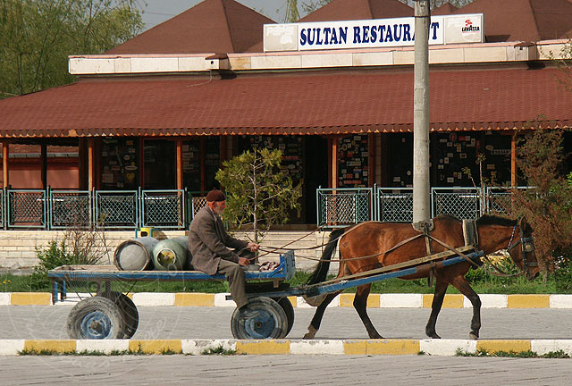 6-04-19-2-Sultanhan-02.jpg