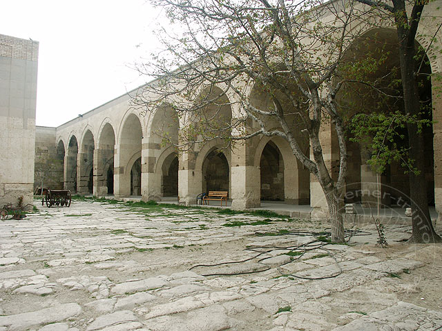 6-04-19-2-Sultanhan-11.jpg